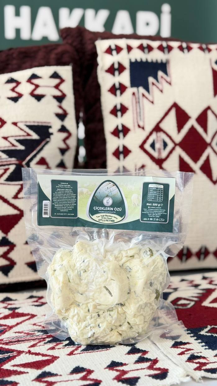 Şirden mayalı otlu peynir(1kg)